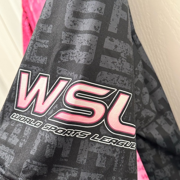 World Sports League Crew Neck Cancer Survivor Jersey - Size Large - Picture 5 of 11